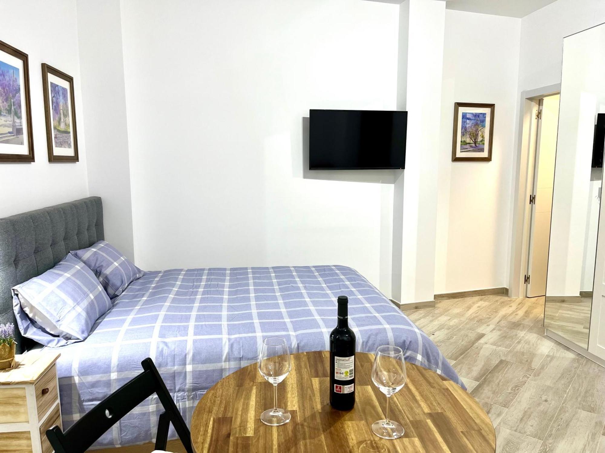 Malasana 51, New Art Apartment, Breakfast Included, Historic Center, Quite Neighborhood, Ml Málaga Eksteriør billede