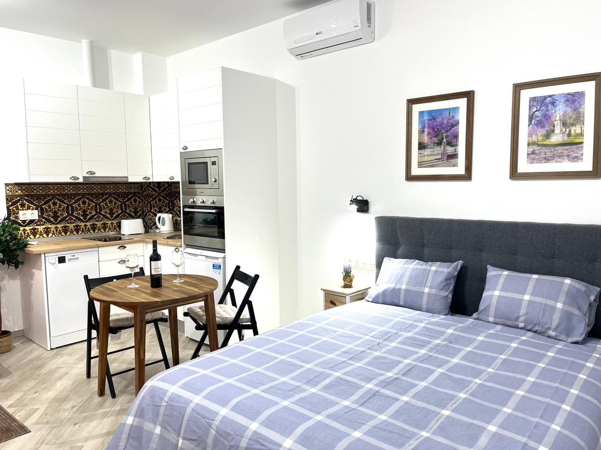 Malasana 51, New Art Apartment, Breakfast Included, Historic Center, Quite Neighborhood, Ml Málaga Eksteriør billede